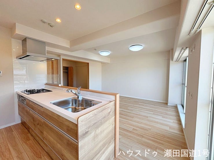 大きな窓で通風・採光良好です!