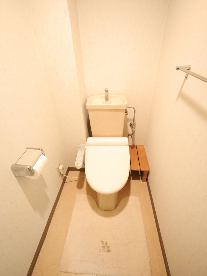 快適な温水洗浄便座付きトイレ。