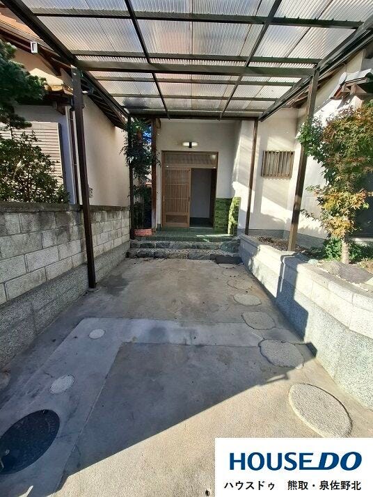 駐車スペース横幅2500㎜奥行き3700㎜