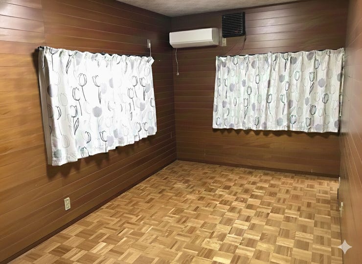 *2階7.5帖洋室*(CG加工)
広々とした7.5帖の洋室は、家具を置いても十分な広さがあり、ゆったりとお過ごしいただけそうです。