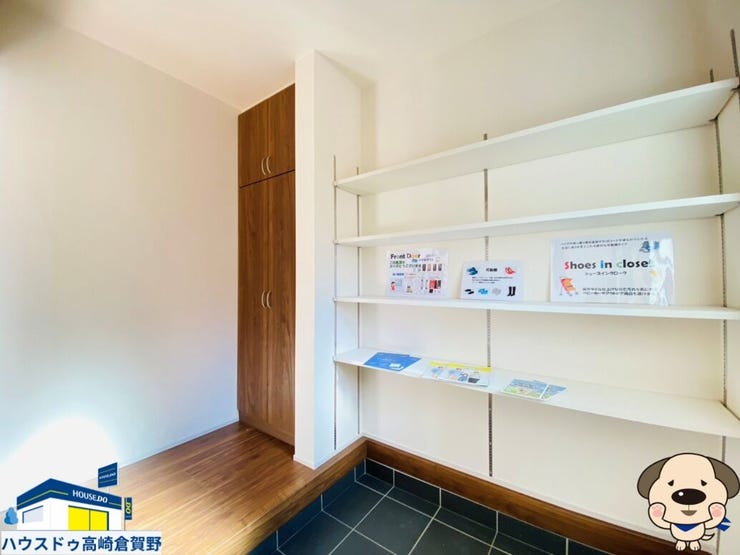 ベビーカーやゴルフバッグも置ける!広い土間空間は使い方自由自在◎