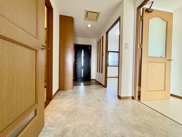 玄関は家族やお客さまを華やかにお出迎えしてくれますね☆