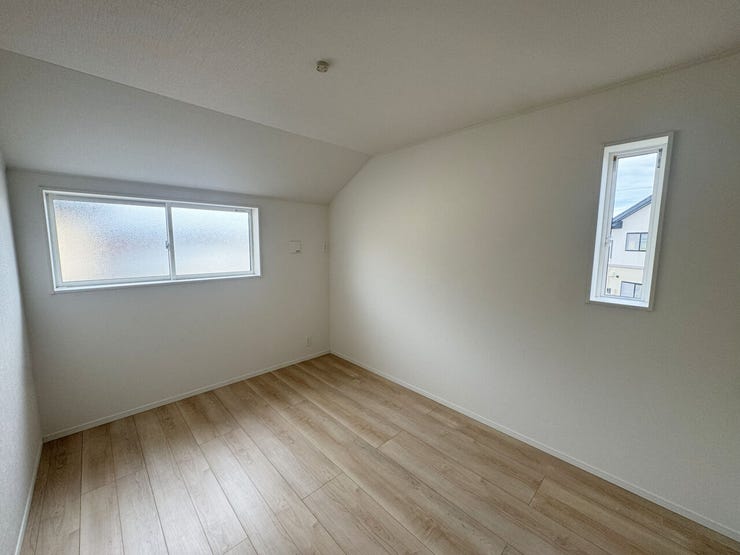 室内(2025年11月)撮影
◎本日案内可能◎
白を基調としたお部屋ですので、お好きなインテリアを楽しめそうです♪