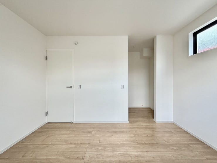 〈7.5帖〉木のぬくもりがやさしいフローリングが安心感をかもしだします