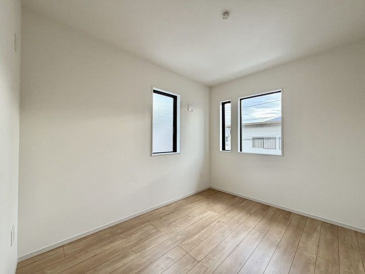 〈5.2帖〉南から明るい光が射し込む陽だまり空間♪