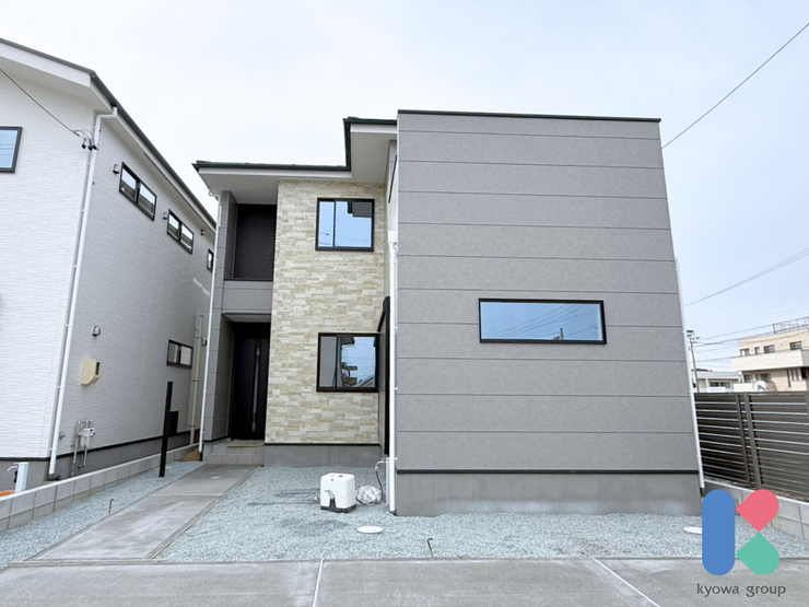 【外観】
建物完成♪外構工事中!ご内覧いただけます!