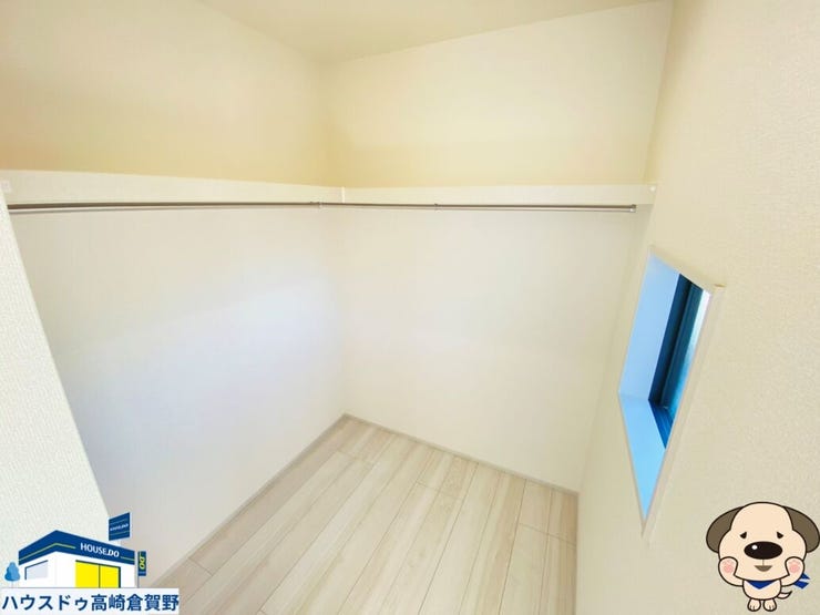 季節外の服もバッグも全部入る!憧れのウォークインクローゼット付き。