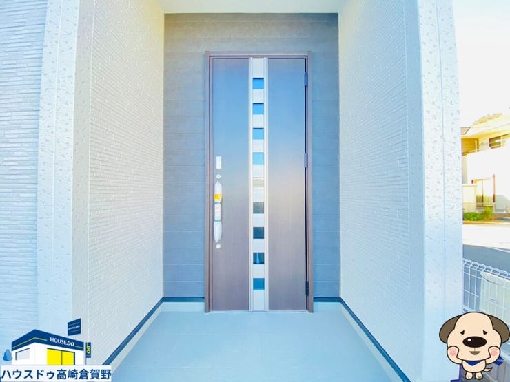 おしゃれな玄関ポーチを通るたび、ホッとする安心感に包まれます。