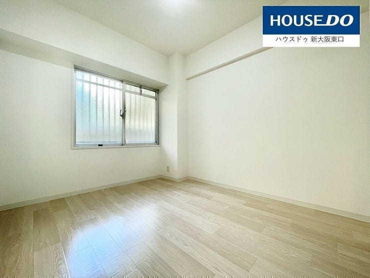 5.5帖洋室★
小窓付きで換気もできます