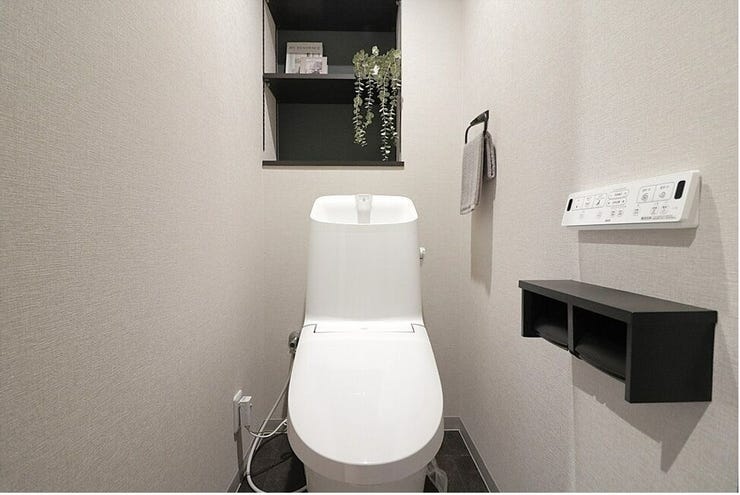 温水洗浄便座付きです。