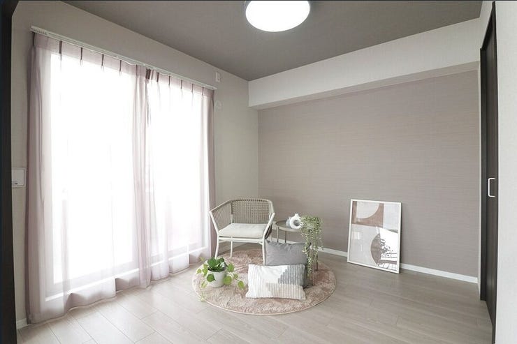 ウォークインクローゼットがある5帖の子供部屋です。