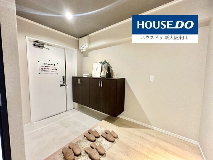 玄関スペースもゆったり
ダウンライト新設で足元もとても明るいです。