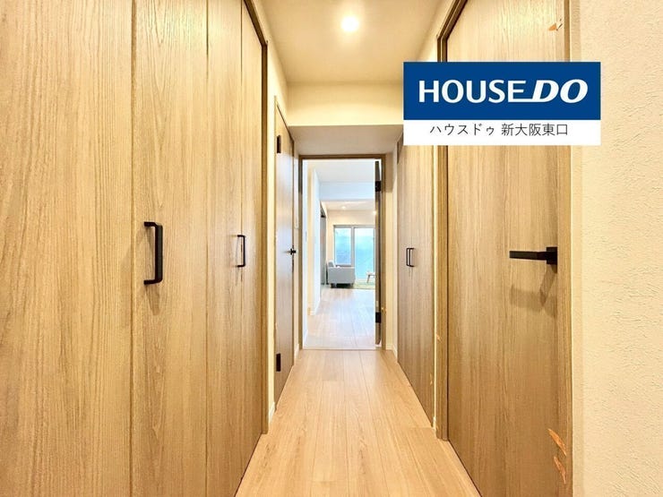 玄関からの廊下です。