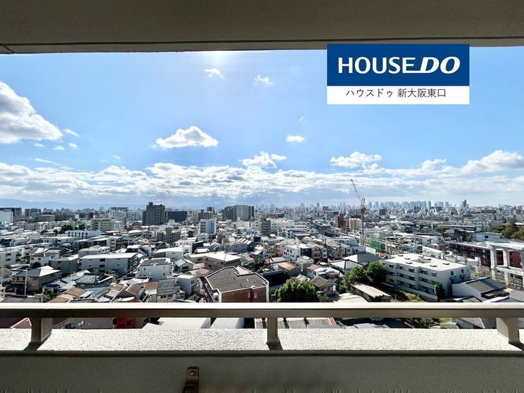 ワイドバルコニー
南向きなのでガーデニングを楽しむことも可能です。