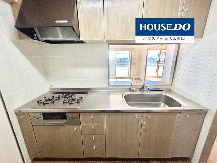 キッチンは新品に入れ替える予定です。