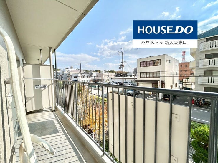 南向きのバルコニーです。