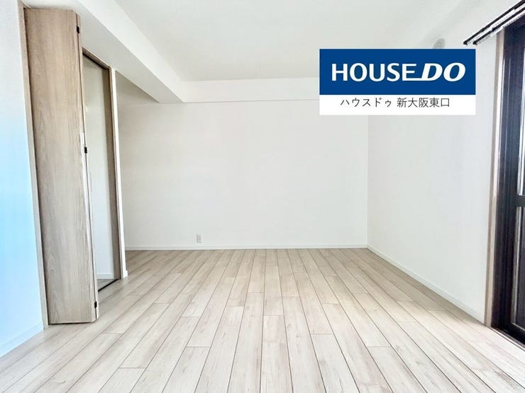 5.3帖の洋室で、北向きのバルコニーがあります。