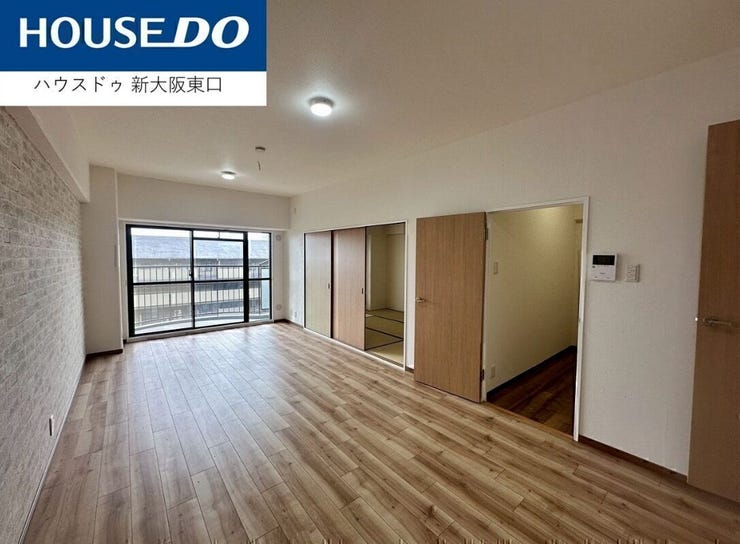 【外観】
鉄骨鉄筋コンクリート造の頑強なマンションです