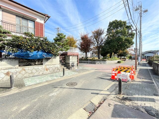 近隣の雰囲気は実際に見て、感じていただくのが一番です!
ぜひ現地を見に来てください♪お問い合わせお待ちしております。