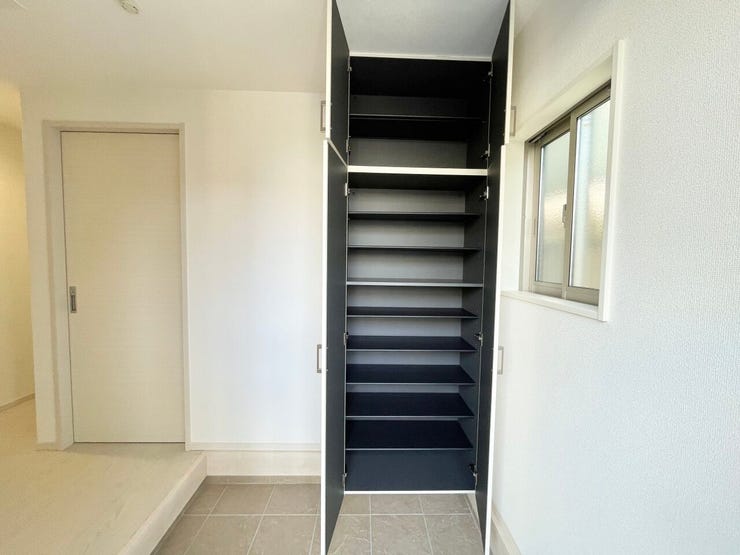 シューズボックス