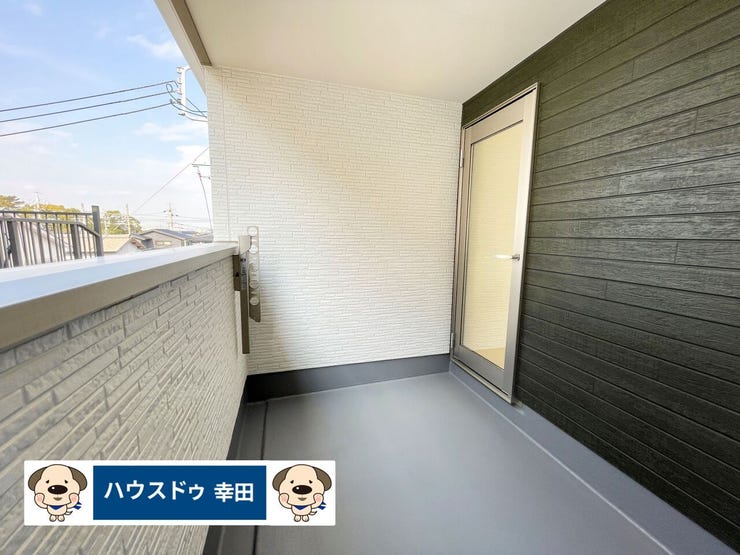 3階バルコニー
インナーバルコニーになっているので、急な雨でも安心です♪