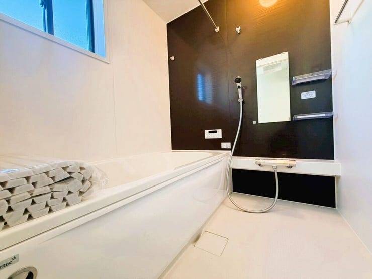 【Bath Room】
浴室乾燥機&追炊機能が標準設置!