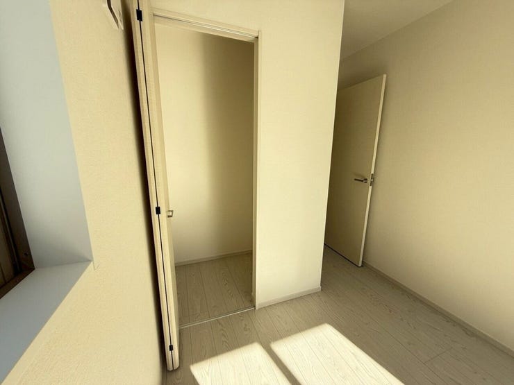 【Closet】
24時間換気システム全部屋標準設置!クローゼットあり!全部屋収納付きです!