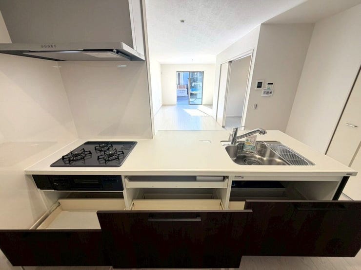 【Kitchen】
◇現地見学会開催中◇
平日や仕事終わりの夜でも「今日見てみたい!」そんなときでもOK♪
お電話1本でスタッフがすぐに駆けつけます!