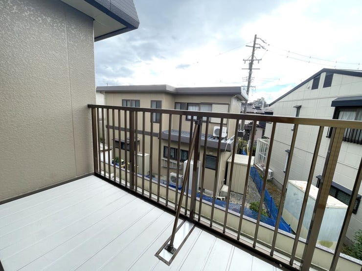 ◇バルコニー◇
南向きで、お洗濯も良く乾きそうです♪