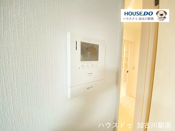 モニター付きインターホンです♪
来訪者の顔を確認できますね!