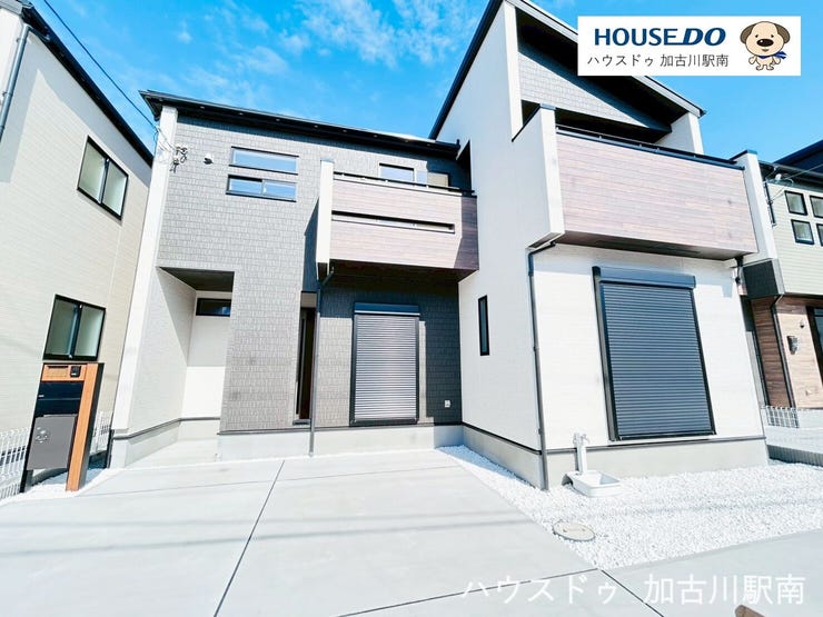 【外観】
☆駐車スペース2台可能☆