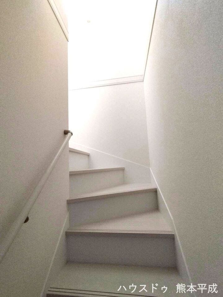 オシャレな曲線階段