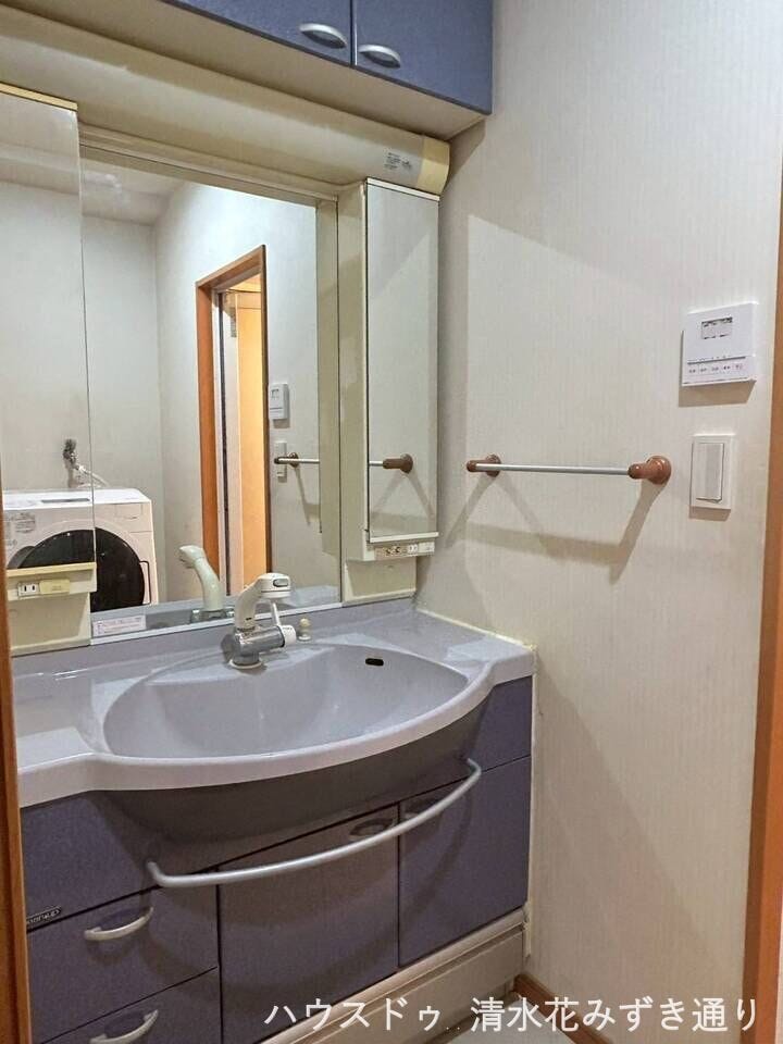 リフォーム前の内観の様子です(^O^)/