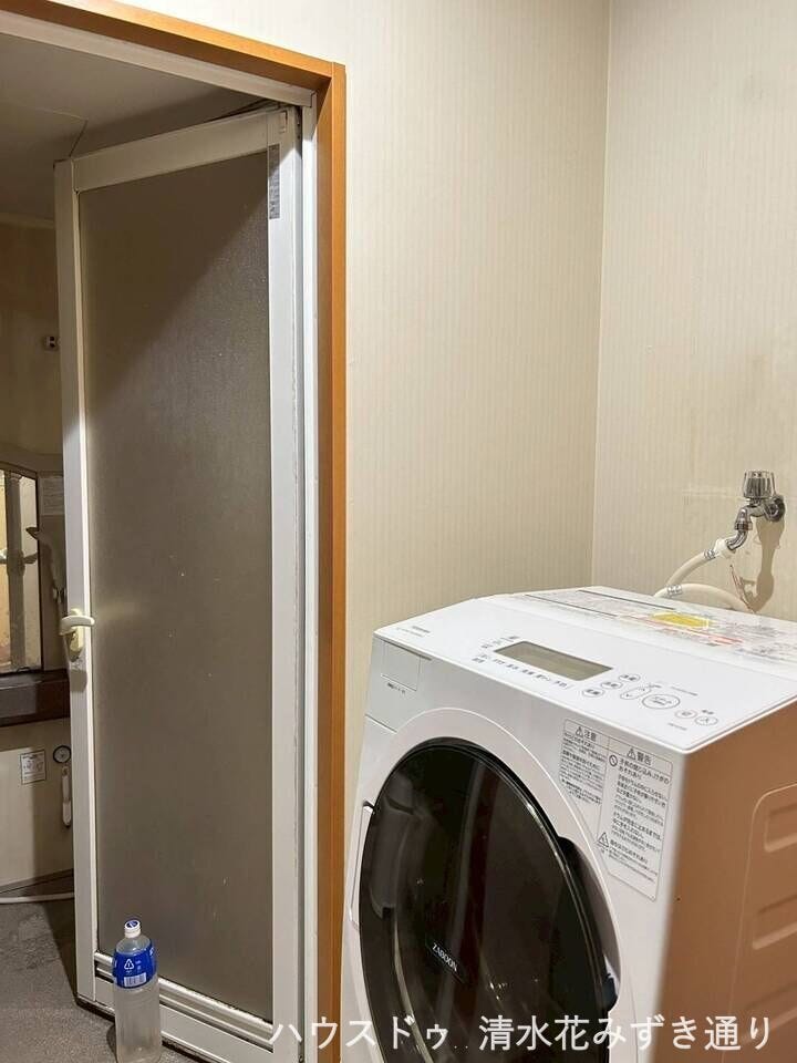 リフォーム前の内観の様子です(^O^)/