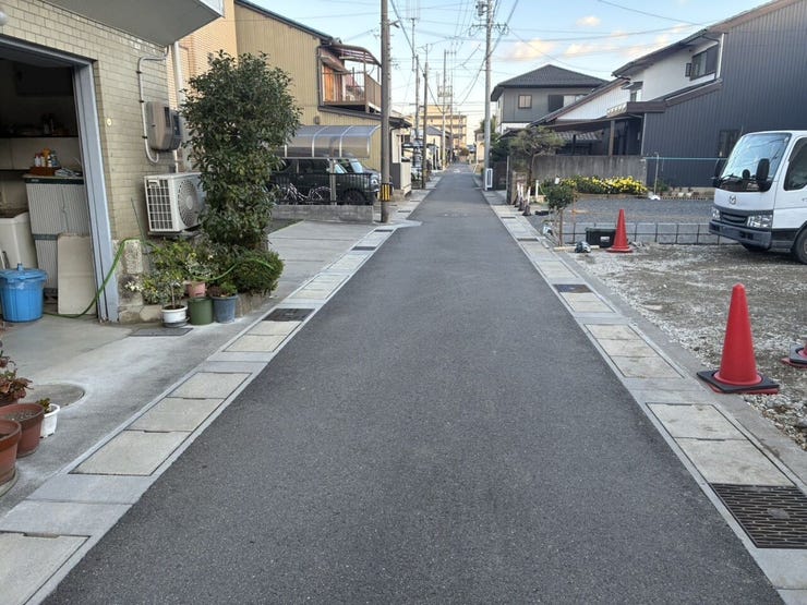 前面道路を含む現地写真