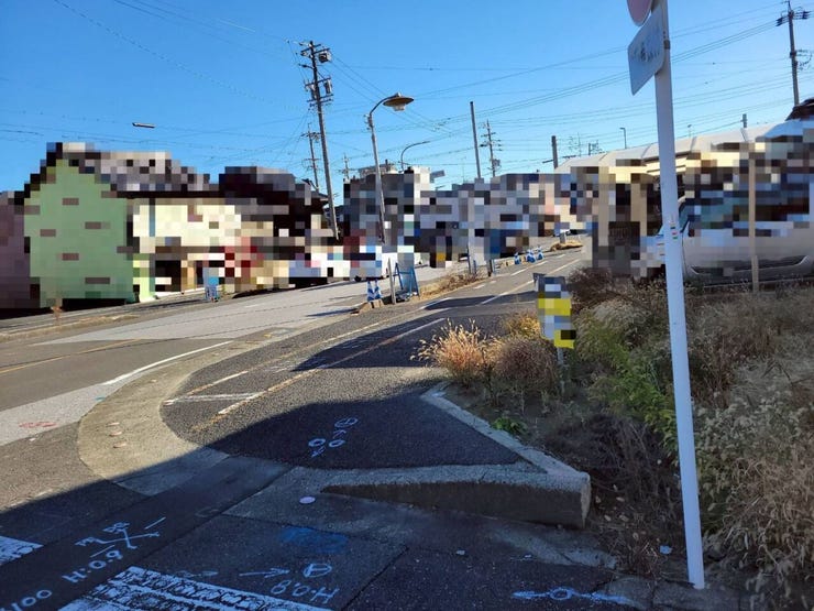 東側前面道路 南方面