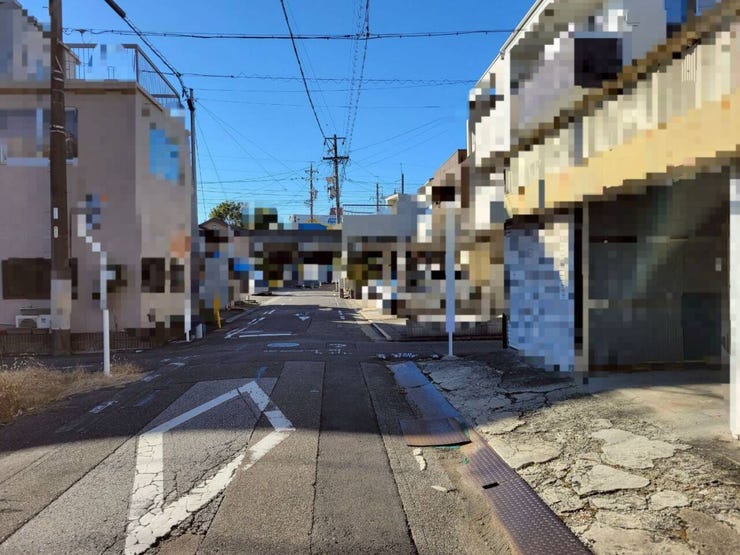 北側前面道路 西方面