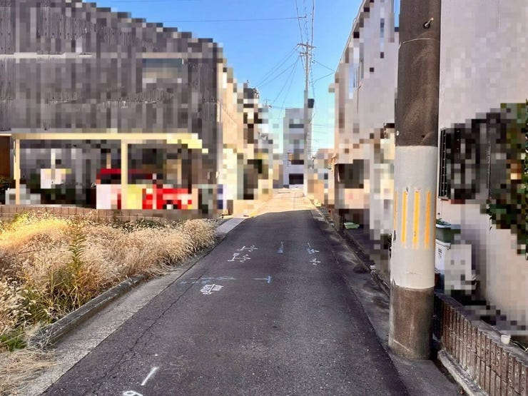 西側前面道路 南方面