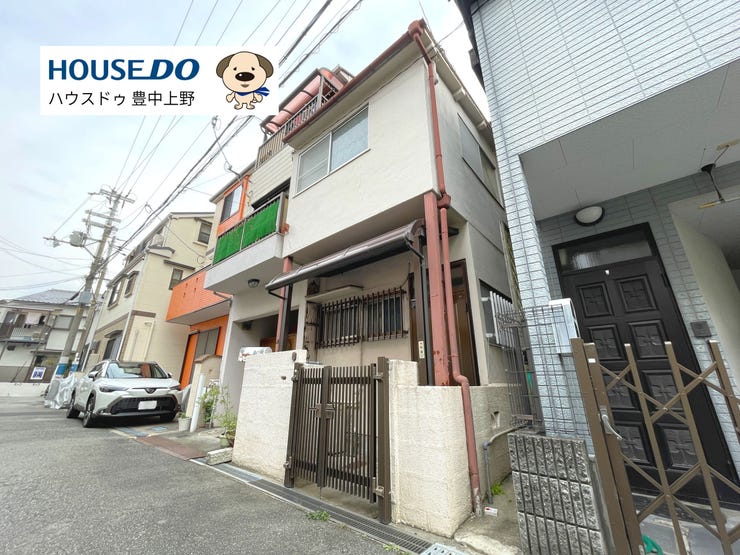 【外観】
駅からは少し離れますが、その分穏やかで落ち着いた生活を実現できます♪収益用としてもご検討いただけます!