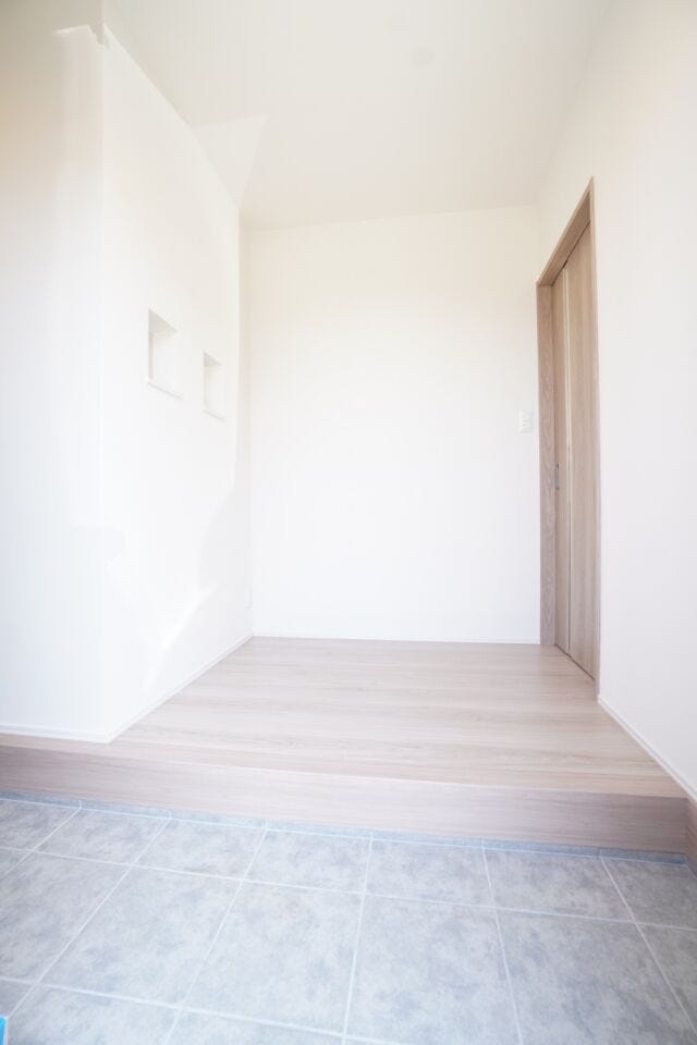 【玄関】
玄関※類似物件参考画像