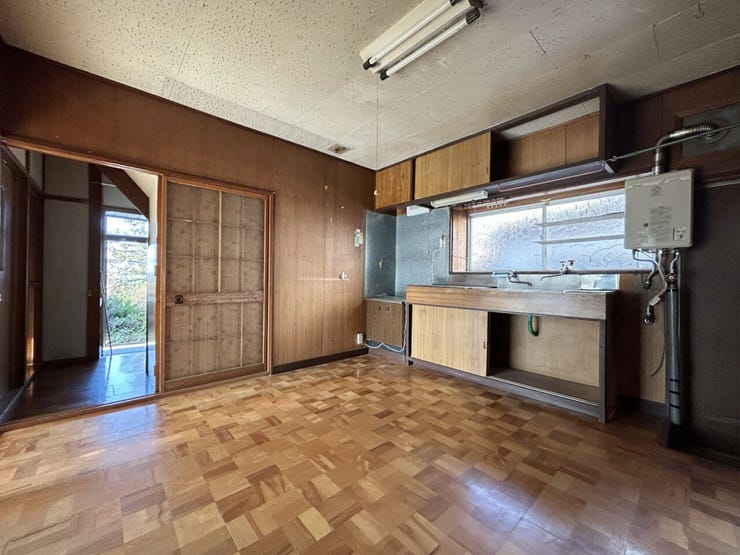 室内(2025年11月)撮影
◎本日内覧可能◎
ご内覧をご希望の際は、ハウスドゥ 八戸下長までお気軽にお問い合わせくださいませ♪