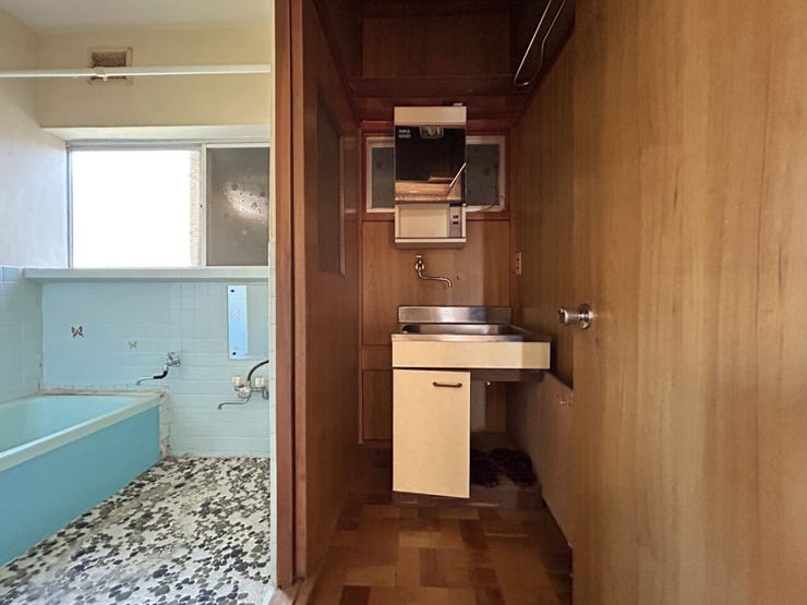 室内(2025年11月)撮影
◎本日内覧可能◎
ご内覧をご希望の際は、ハウスドゥ 八戸下長までお気軽にお問い合わせくださいませ♪