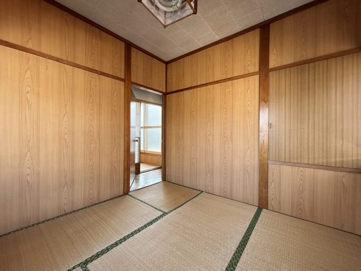 室内(2025年11月)撮影
◎本日内覧可能◎
ご内覧をご希望の際は、ハウスドゥ 八戸下長までお気軽にお問い合わせくださいませ♪