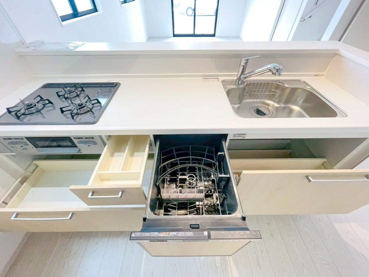 ■□2号棟■□
浄水器・食器洗乾燥機搭載のシステムキッチン