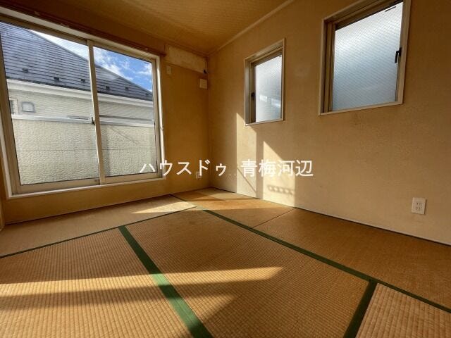 6帖和室:畳があることでリラックスできますね。ゆっくりお茶を飲んだり、来客用のスペースとしても活用できます。