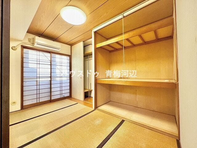 和室:収納スペースが豊富なので、お部屋を広くお使いいただけます。