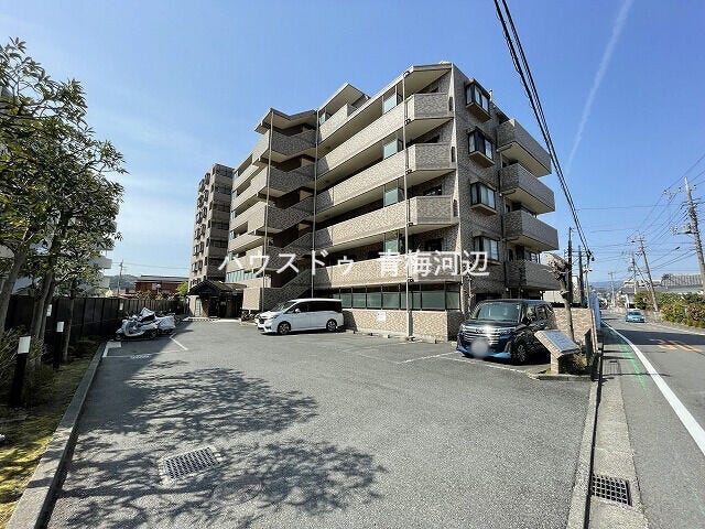 【外観】
一部リフォーム済みの3DKのお部屋です◎