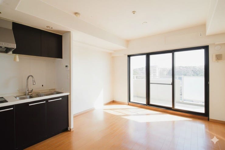 *リフォームイメージ*
南向きで日当たり良好です。暖かな日差しが差し込み、ゆったりとお過ごしいただけそうです。
(CG加工のため、現況とは異なります)