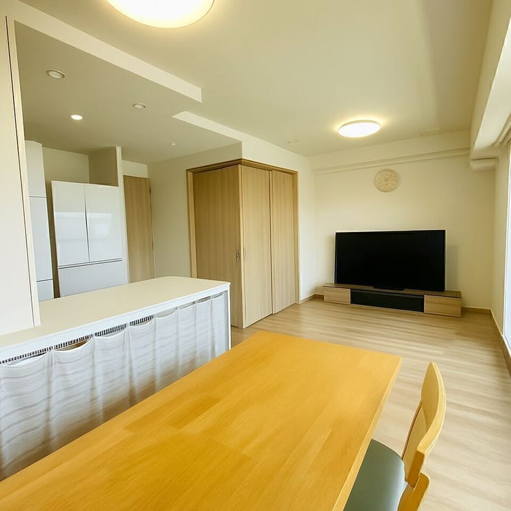 ダイニングセットも置けるゆとりのLDK☆
※家具消しの修正を行っています。