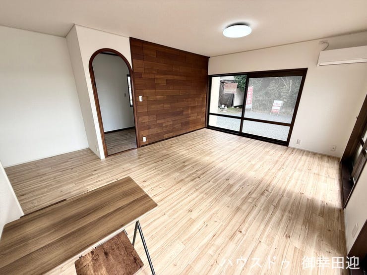 ■□■安らぎと笑顔の中心地■□■陽光が優しく降り注ぎ、会話が自然と弾む。ここでは、毎日が特別な時間へと変わります。